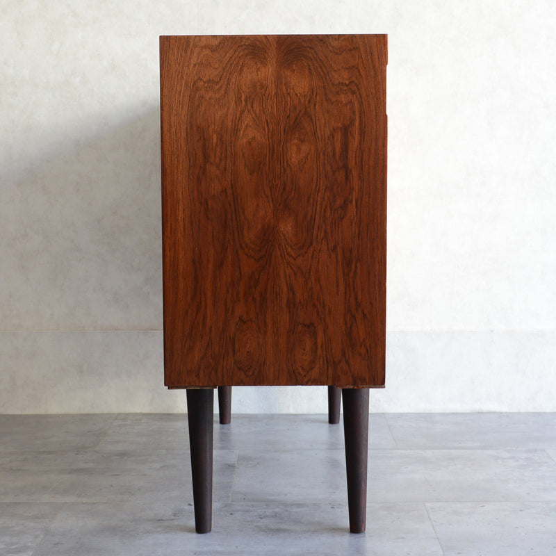 デンマーク ヴィンテージ　ローズウッド ガラスキャビネット02