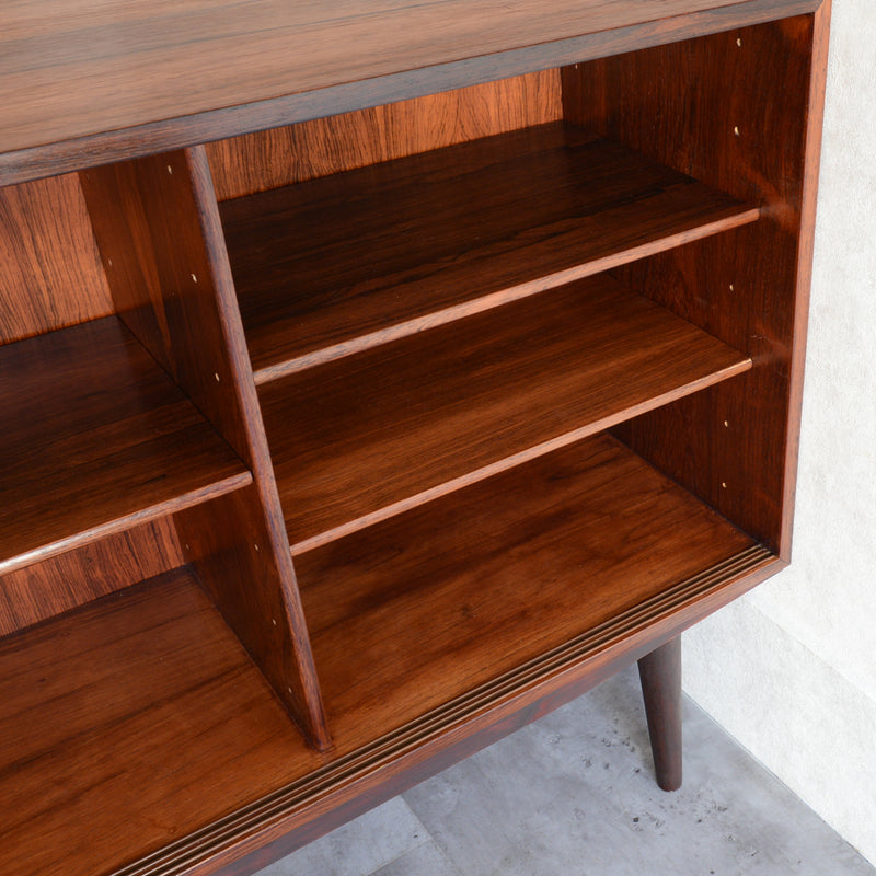 デンマーク ヴィンテージ　ローズウッド ガラスキャビネット02