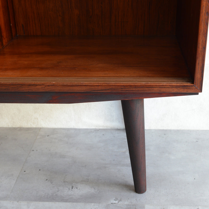 デンマーク ヴィンテージ　ローズウッド ガラスキャビネット02