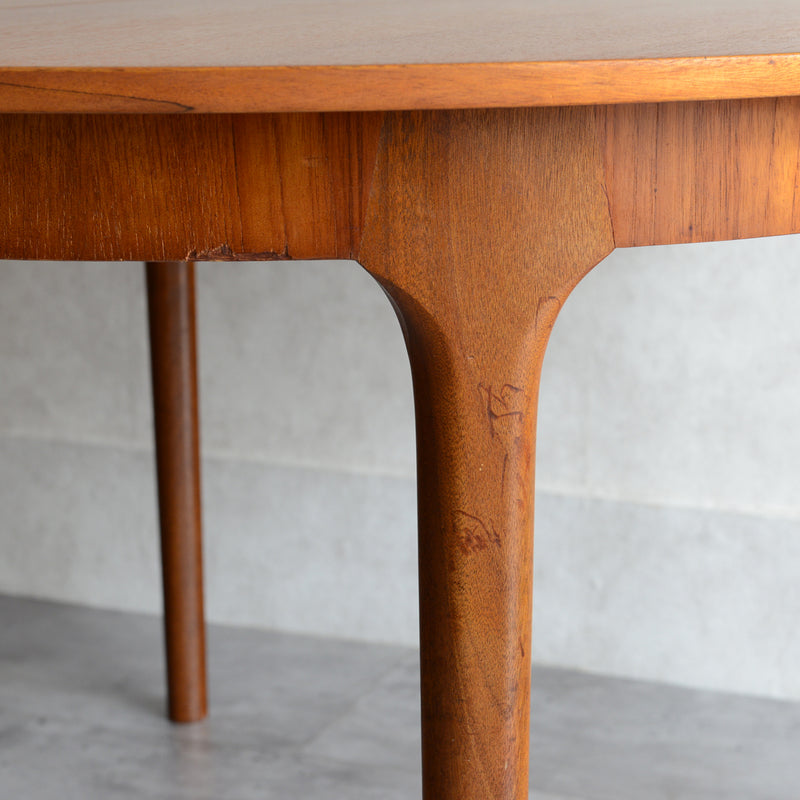 McINTOSH マッキントッシュ  エクステンション ラウンド ダイニングテーブル 04（天板剥離再塗装済）