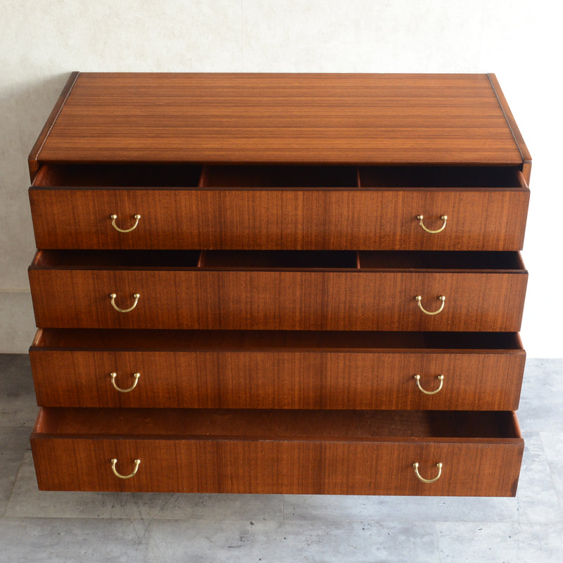 G-PLAN ジープラン Tola&Black チェスト 02