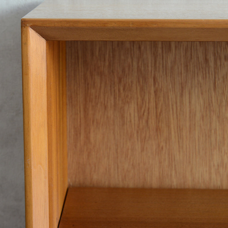 60S Herbert E. Gibbs ガラスキャビネット 35