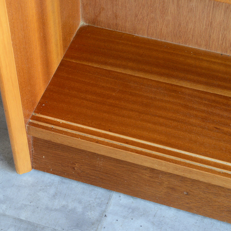 60S Herbert E. Gibbs ガラスキャビネット 35