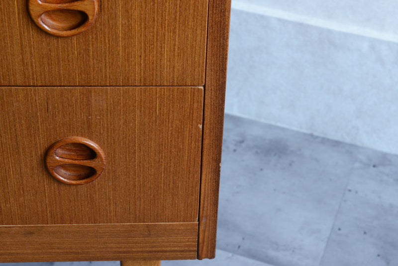 60s 4段チェスト02